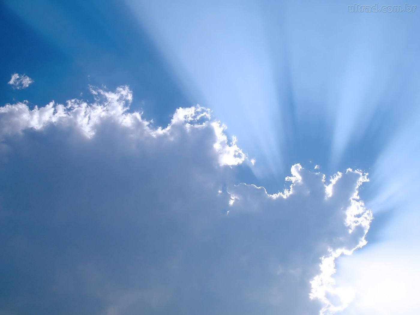 Tempo nublado nesta segunda-feira, com temperatura máxima chegando a 36ºC