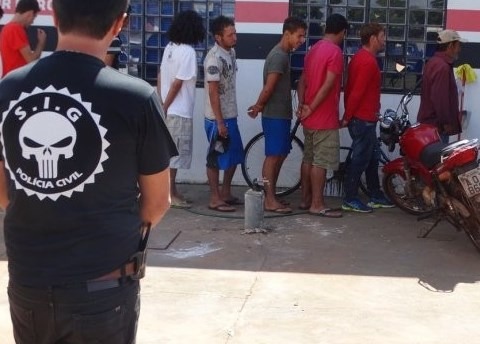 Quinze pessoas, entre eles, 12 homens e 3 mulheres foram presos / Agazetanews