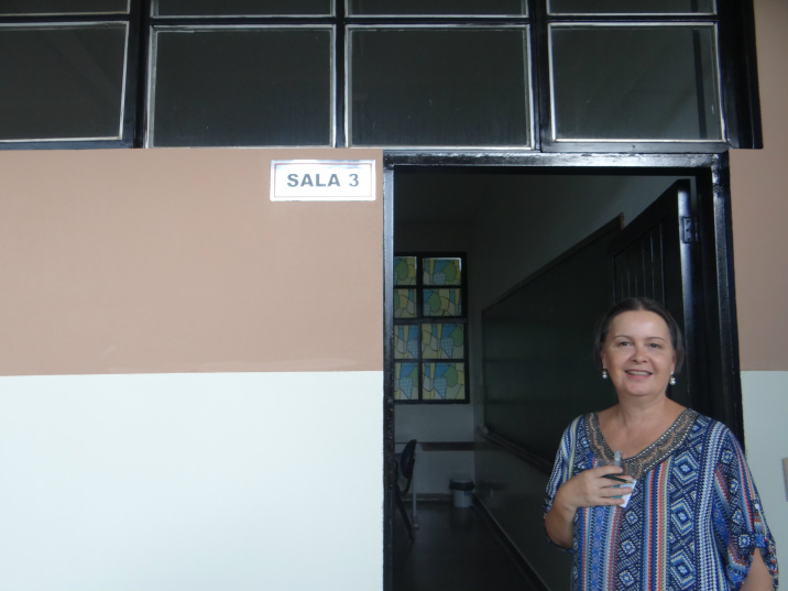 Viviane Scalon, gerente da unidade amambaiense / Foto: Moreira Produções