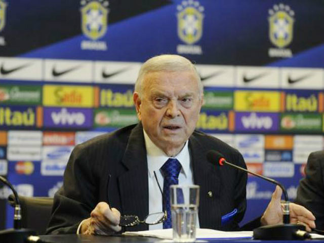 Ex-presidente da CBF e mais seis dirigentes da Fifa são presos na Suíça Ex-presidente da CBF e mais seis dirigentes da Fifa são presos na Suíça