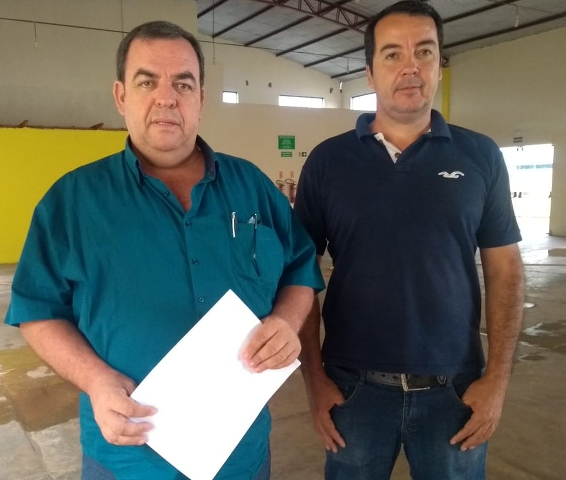 E/D: Vereador de Amambai, Dilmar Bervian e presidente do Sisem, Fernando Dutra Maciel / Foto: Moreira Produções