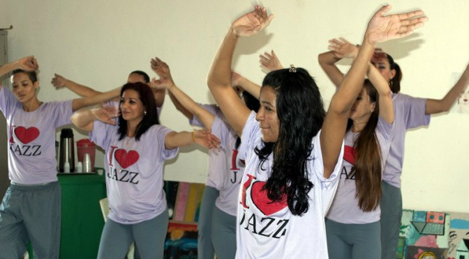Aulas de Jazz em presídio da Capital estimulam autoestima das detentas
