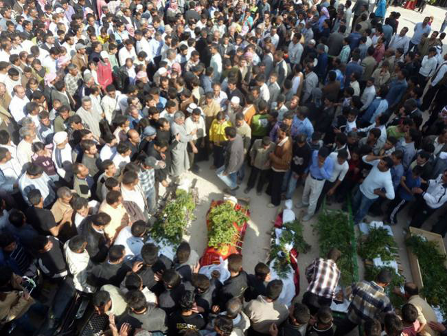 Tropas da Síria matam 3, apesar de plano de paz