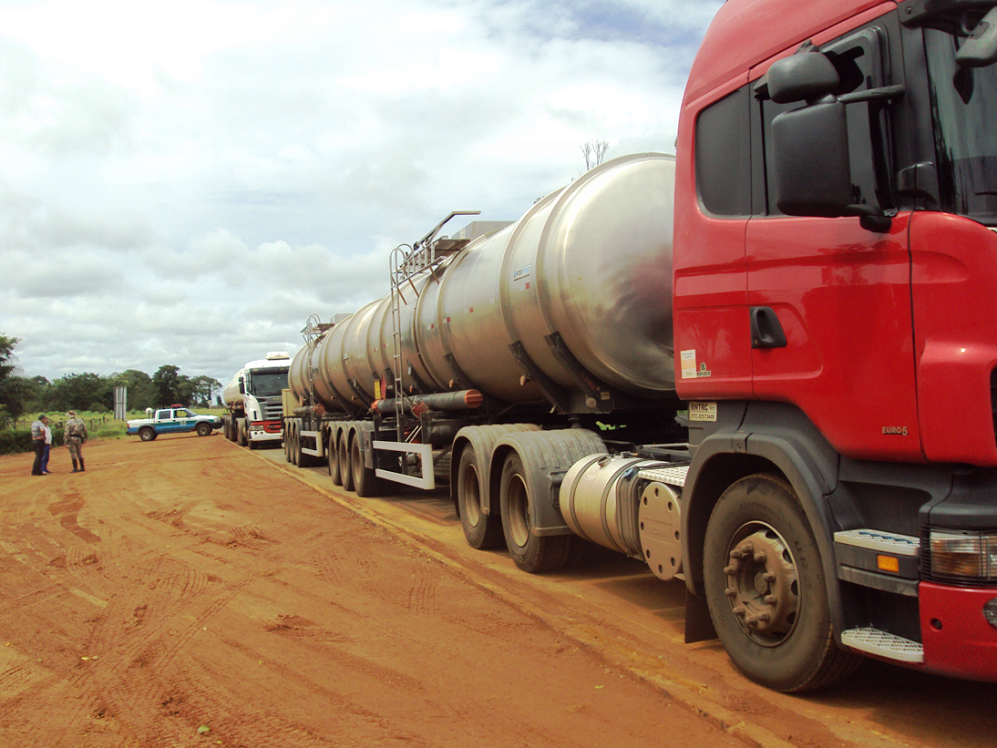 PMA apreende 60 mil litros de diesel e autua empresa em R$ 30 mil