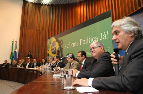 Reforma Política: Deputados querem mudanças para 2014 Reforma Política: Deputados querem mudanças para 2014