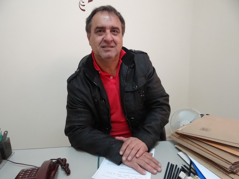 Diretor José Luiz Karasek é quem teve o intuito e ensinou as cadenciais.