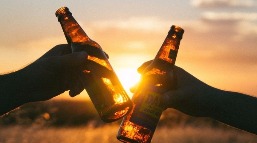 Você sabe por que a maioria das garrafas de cerveja é marrom? Você sabe por que a maioria das garrafas de cerveja é marrom?