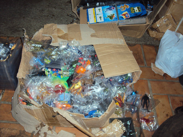 PMA apreende drogas e brinquedos contrabandeados
