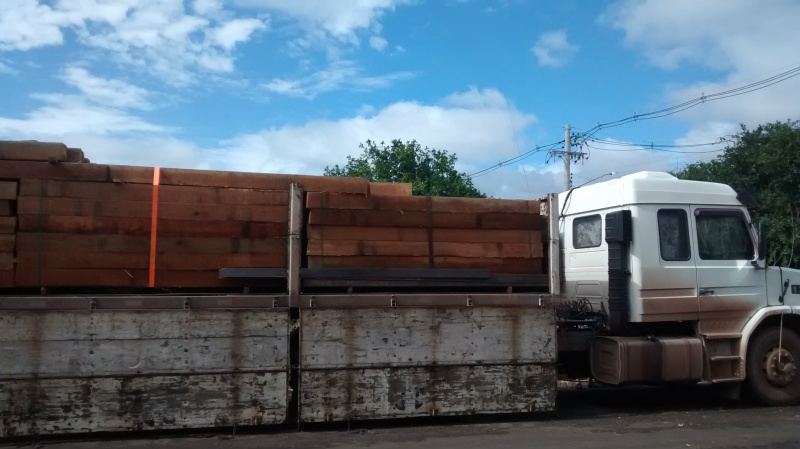 PMA autua em R$ 9 mil empresa de Mato Grosso com carga de madeira ilegal