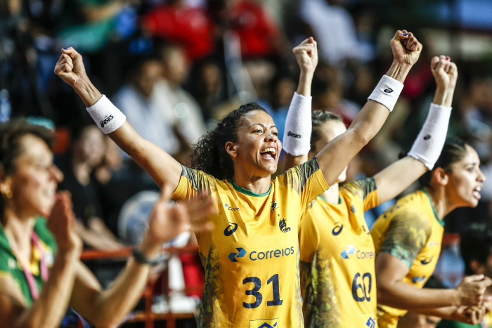 Brasil passa pela Argentina e vai para a final do Pan-Americano de handebol Brasil passa pela Argentina e vai para a final do Pan-Americano de handebol
