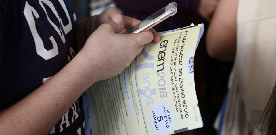 Uma opção para acessar o resultado é o aplicativo Enem 2018, disponível para dispositivos móveis que utilizam os sistemas operacionais iOS e Android - Foto: Luis Fortes/MEC