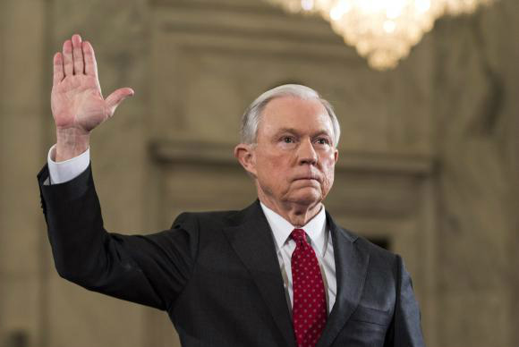 O senador republicano Jeff Sessions, conhecido por seu discurso anti-imigração, foi nomeado por Trump  para ser o novo secretário de Justiça dos Estados Unidos /Foto Divulgação