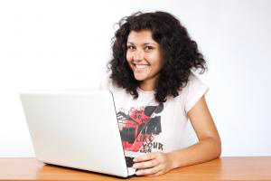 Brasil tem três computadores para cada cinco habitantes, diz pesquisa da FGV