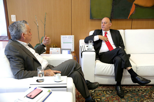  Juca Ferreira e Pepe Vargas discutiram pautas comuns entre as pastas (Foto: Lia de Paula)
