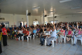 Assembléia realizada no Simted, em fevereiro de 2012Foto: Moreira Produções