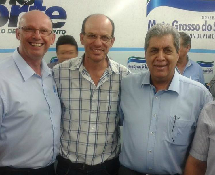 Paulo Sérgio Catto, Sérgio Barbosa e o Governador André Puccinelli, durante evento em Campo Grande / Foto: Assessoria