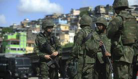 Governo federal prorroga permanência do Exército no Complexo da Maré