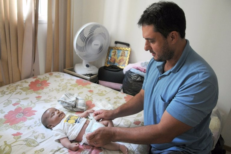 Servidor deve solicitar o benefício em até dois dias úteis após o nascimento 
