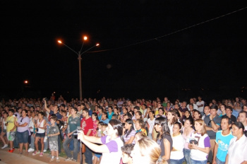 Em Amambai, cerca de 1.000 pessoas participaram nesta sexta-feira, 22, da Via Crucis.