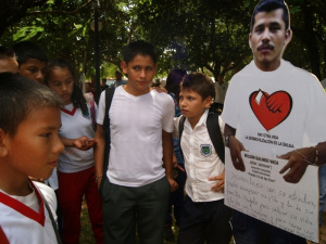 Chefe das Farc decide desertar e leva grupo que comandava