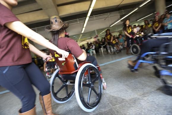 Pessoa com deficiência pode pedir pela internet gratuidade em viagens Portal exclusivo na internet para usuários do programa Passe Livre assegura a pessoas com deficiência e de baixa renda o direito de gratuidade no transporte rodoviário interestadual - Marcelo Camargo/Arquivo Agência Brasil