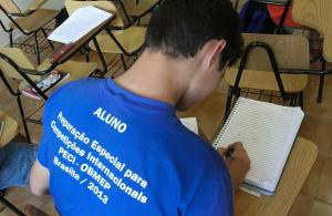 Novos métodos transformam ensino de matemática para alunos com deficiência
