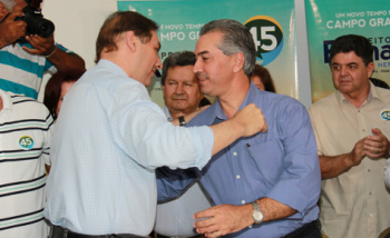 Reinaldo confirma apoio do PSDB para candidatura de Alcides Bernal Reinaldo Azambuja oficializou na tarde desta segunda-feira (15) o apoio do ninho tucano a candidatura de Alcides Bernal (PP) para prefeito de Campo Grande.Foto: Luis Alberto