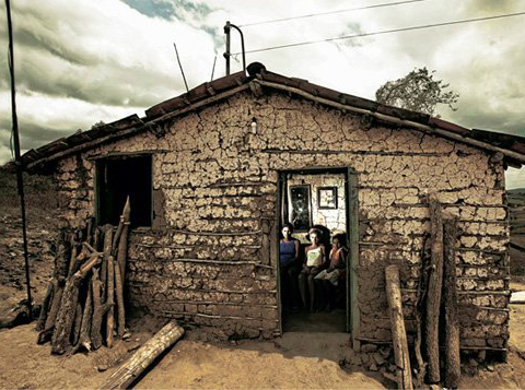 É o Estado com o maior número de cidades dentro da lista do g100, na qual estão contemplados os 100 municípios com mais de 80 mil habitantes e as menores rendas per capita do Brasil