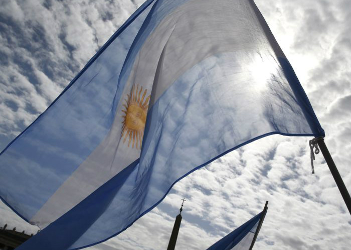 Candidatos à Presidência da Argentina participam de debate inédito Candidatos à Presidência da Argentina participam de debate inédito