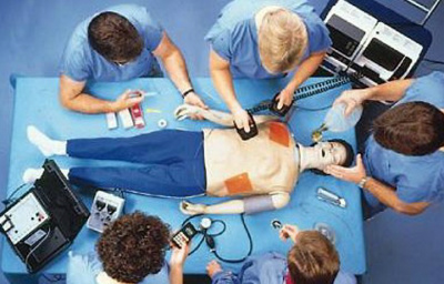Novas diretrizes para cursos de medicina incluem estágio obrigatório no SUS Novas diretrizes para cursos de medicina incluem estágio obrigatório no SUS