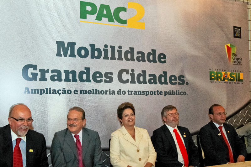 Governo destina R$ 32 bilhões para PAC Mobilidade Urbana em 18 estados Governo destina R$ 32 bilhões para PAC Mobilidade Urbana em 18 estados