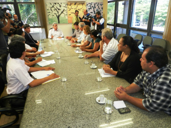 Após reunião com o governador Fetems realiza Assembleia Geral nesta terça-feira Após reunião com o governador Fetems realiza Assembleia Geral nesta terça-feira