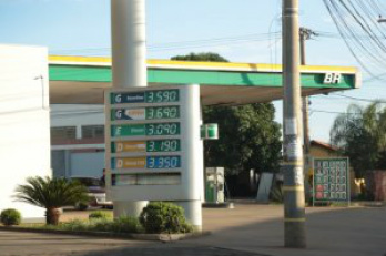 Preço médio do litro da gasolina em Campo Grande é de R$ 3,59, alta de 1,9% em quatro semanas. (Foto: Fernando Antunes)