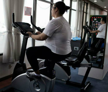 Obesidade é um fator de risco para vários problemas de saúde, incluindo diabetes, doenças do coração, derrame e alguns tipos de câncer. Foto: OMS/Giulio di Sturco