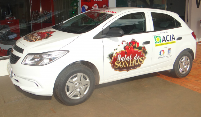 O prêmio principal da campanha Natal de Sonhos realizada pela Acia será um  carro 0 Km, modelo Onix da Chevrolet / Foto: Moreira Produções