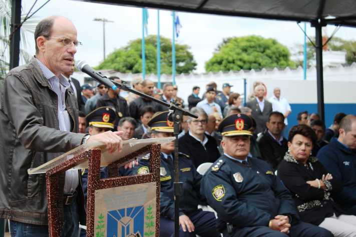 O prefeito Municipal, Sérgio Barbosa, afirma que Dominoni, em seu período no comando da 3ª CIPM deixou um grande legado para a sociedade / Foto: Moreira Produções