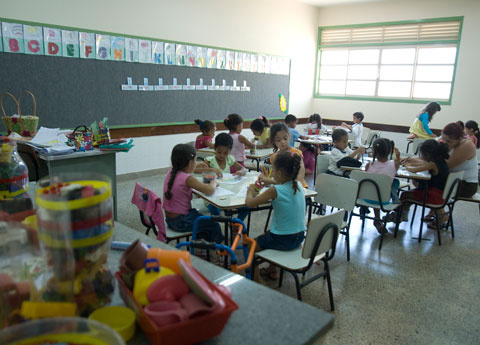 Senado aprova limite de alunos por turmas do ensino público