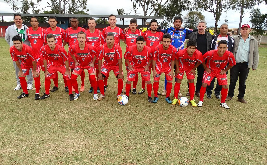 A equipe do SECC. Equipe luta pelo bicampeonato do Cone Sul de Futebol para Amambai / Foto: Vilson Nascimento