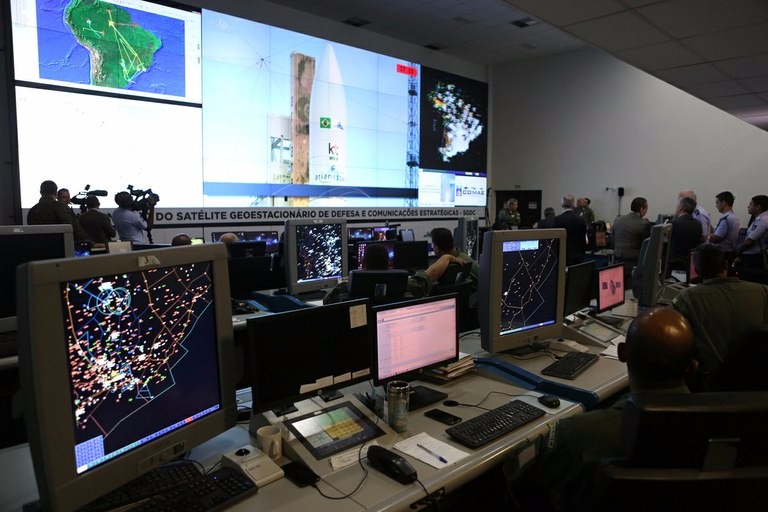 Satélite geoestacionário passa a operar banda X Equipamento é o primeiro produzido pelo País com uso civil e militar