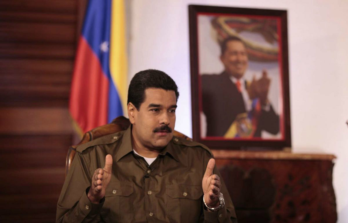  O presidente Nicolás Maduro manteve a programação nacional de carnaval na Venezuela e decretou feriado nesta quinta-feira (27) e amanhã (28), prolongando os dias de descanso até a quarta-feira de cinzas (5)