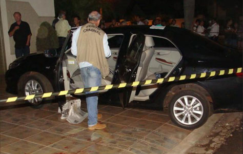 Empresário não teve tempo de acionar o portão e foi assassinado a queima roupa.