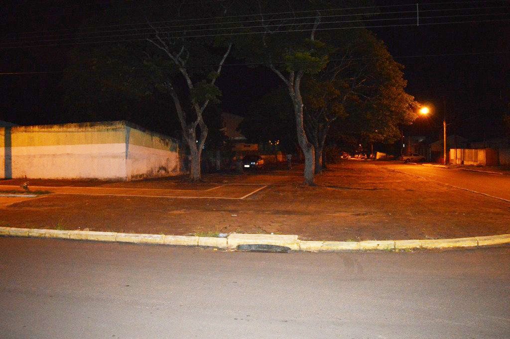 Vereador Geverson quer contrução de estacionamento no calçadão da EE Felipe de Brum, localizado na rua José BonifácioFoto: Moreira Produções