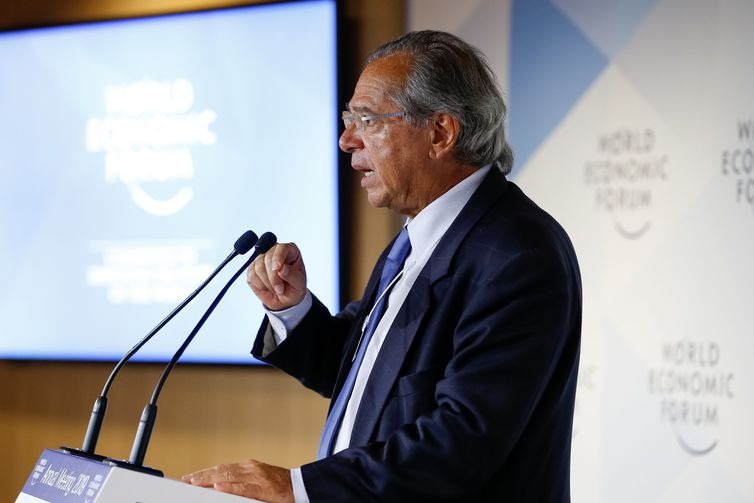 O ministro da Economia, Paulo Guedes, discursa durante almoço de Trabalho, O Futuro do Brasil - Alan Santos/PR