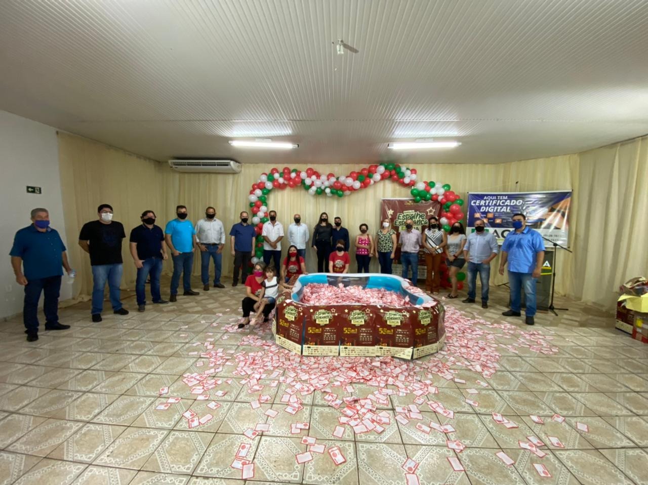 Diretoria da ACIA que esteve presente na realização do sorteio / Foto: Moreira Produções