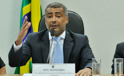 As assinaturas para instalação da CPI foram colhidas pelo senador Romario (PSB/RJ) / Foto: divulgação