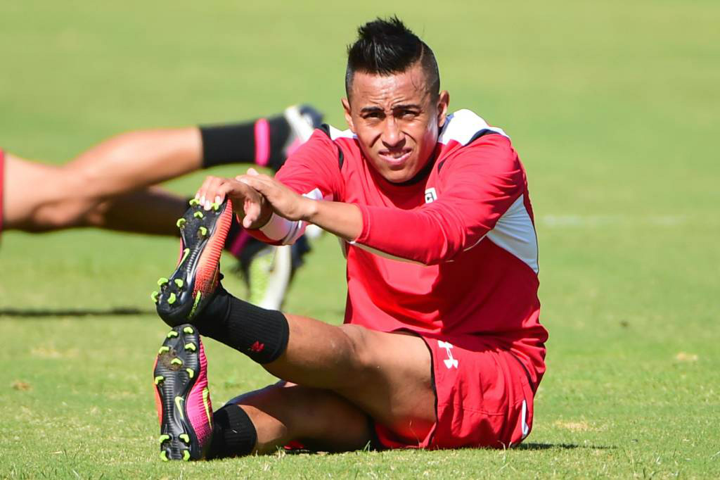 São Paulo divulga numeração para a Copa Flórida e Cueva usará a 10 Cueva era o camisa 13 em 2016 (Foto: Djalma Vassão/Gazeta Press)