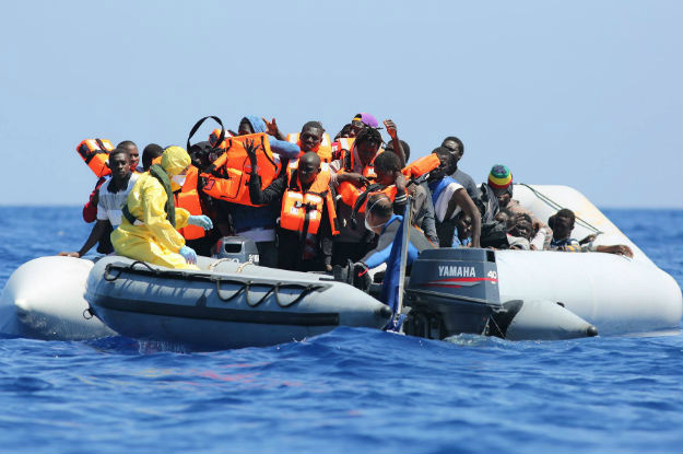 Resgate de migrantes no mar Mediterrâneo. Foto: OIM