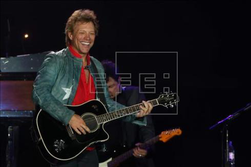 Bon Jovi empolga fãs no Rock in Rio, mesmo com ausência de dois integrantes Bon Jovi empolga fãs no Rock in Rio, mesmo com ausência de dois integrantes