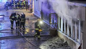 Ataque com explosivo contra mesquita deixa cinco feridos na Suécia