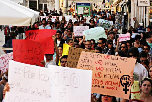 Manifestações em Portugal marcam repúdio à cultura do estupro Manifestação contra machismo e cultura do estupro em Lisboa